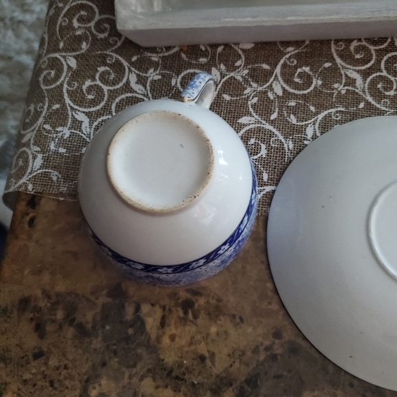 Grimwades tea cups and saucers - Picture 5 of 10